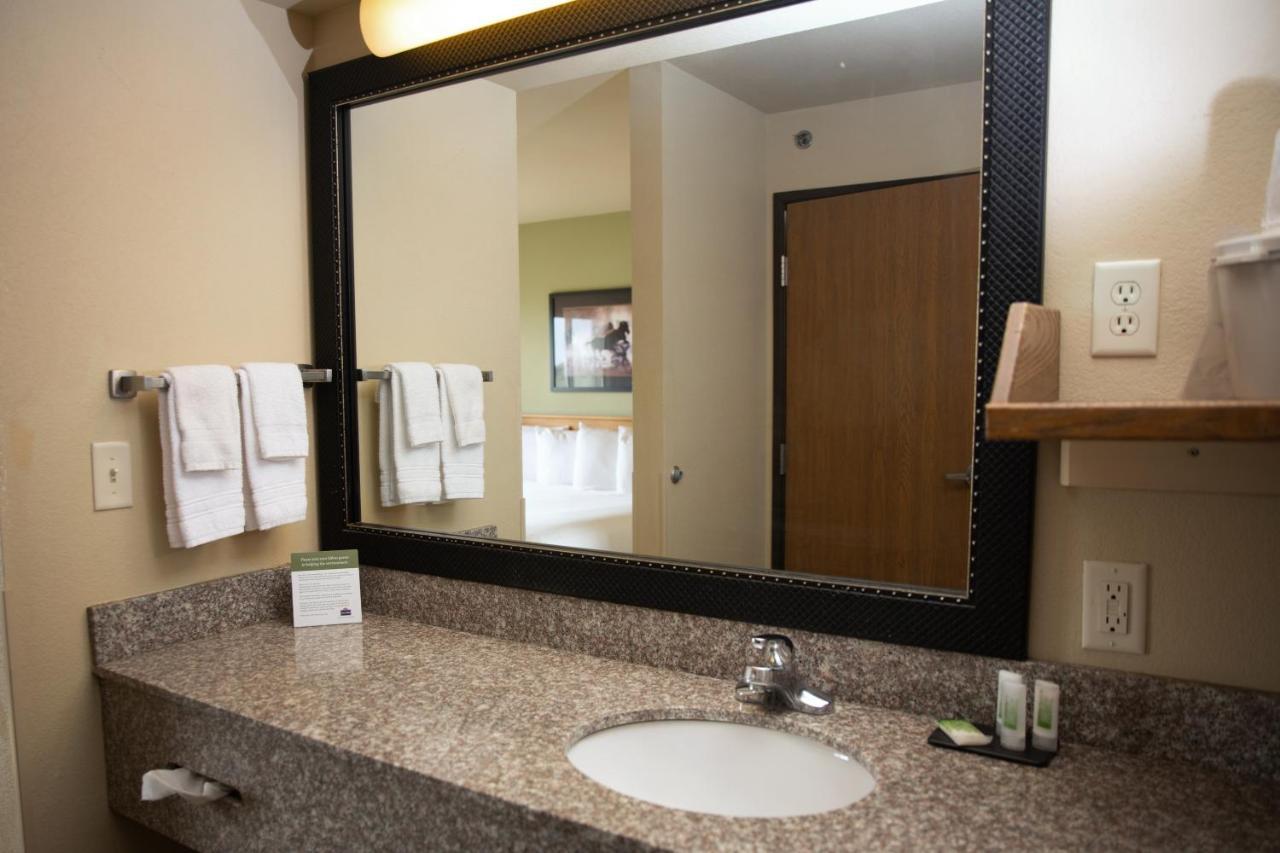 Americinn By Wyndham Pampa Event Center Kültér fotó