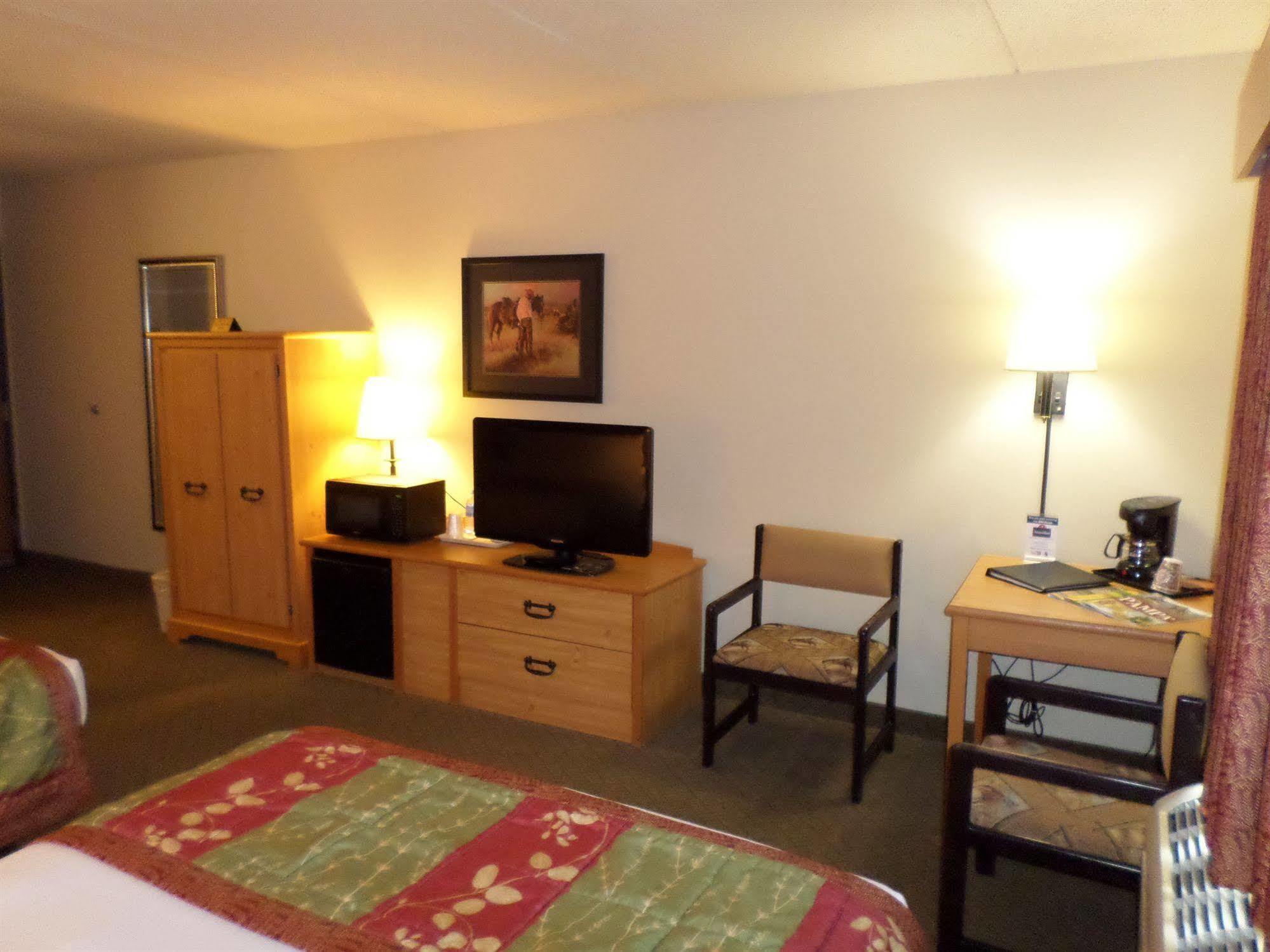 Americinn By Wyndham Pampa Event Center Kültér fotó